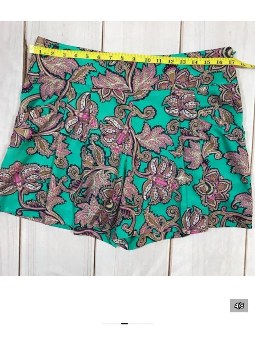 LOFT Turquoise Green Silk Dress Shorts Paisley Cuffed Pleats Ann Taylor 8 Medium
